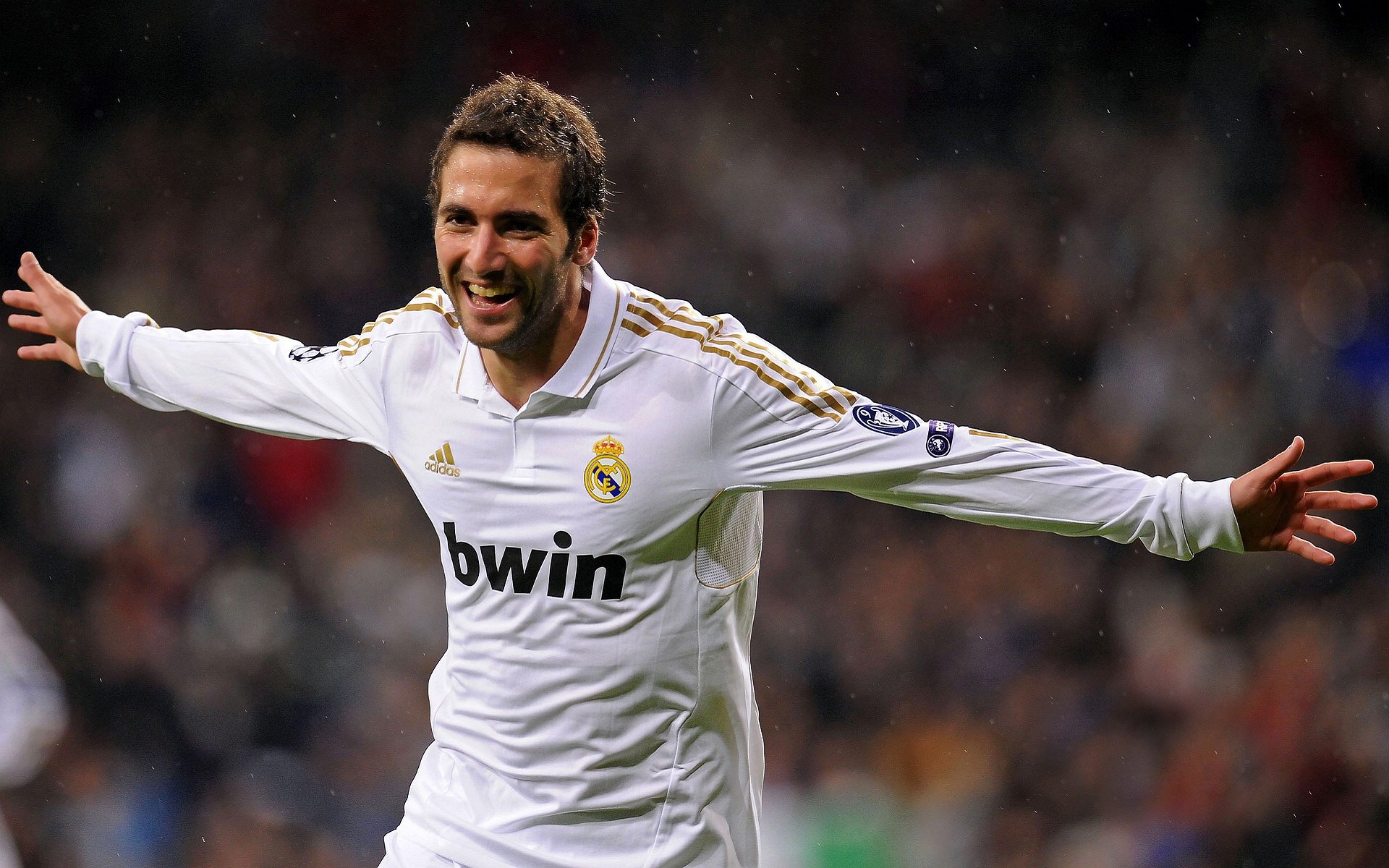 以人为本:关注电竞选手的心理健康和职业规划,电竞选手的职业素养