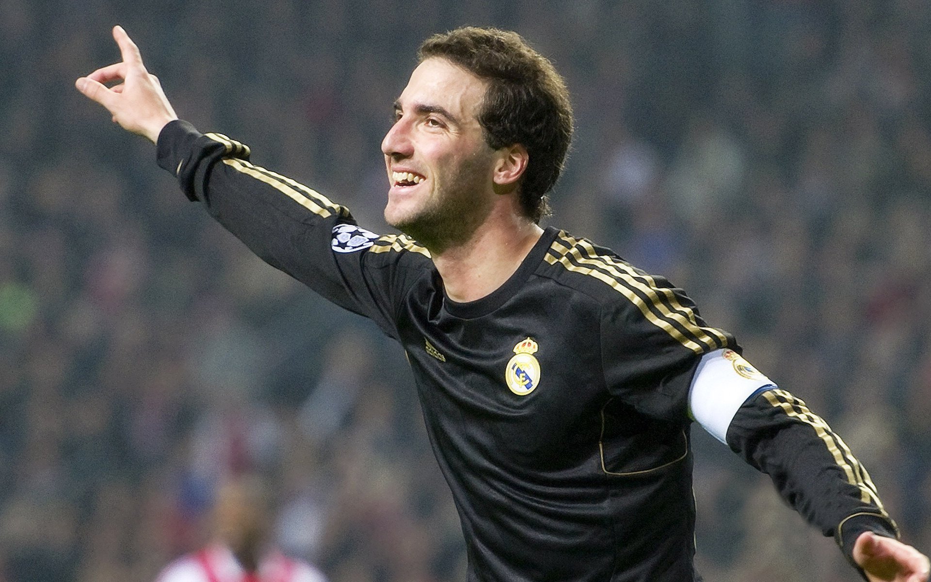 北京国安新帅上任首战告捷，北京国安2020年主帅